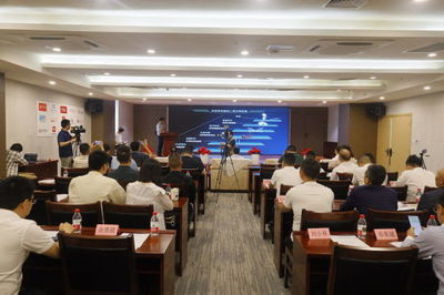 中基與重慶交通大學聯合發布21款納硅新材料，引領裝飾工程革新